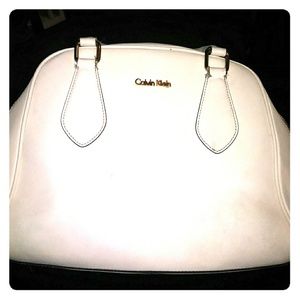 AUTHENTIC CALVIN KLEIN HANDBAG